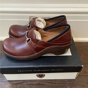 Ariat Del Mar Cedar Clogs- Size 9 New with Box